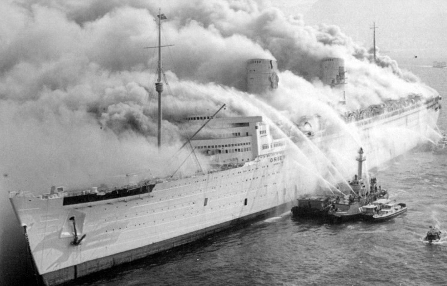 RMS Queen Elizabeth 1.jpg