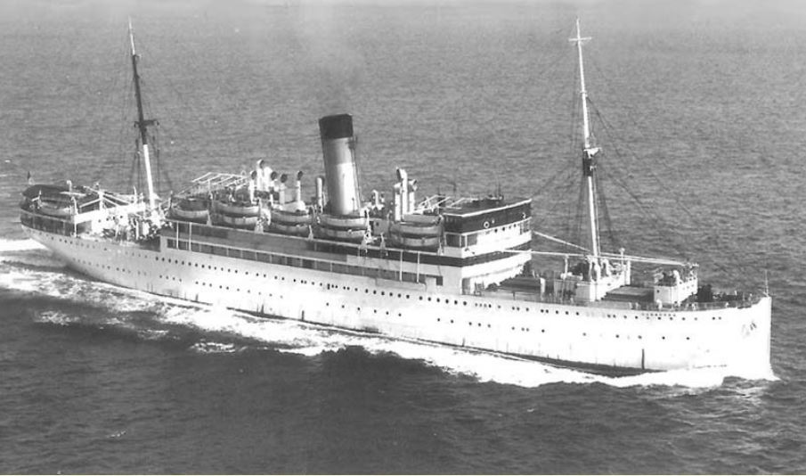 SS Canberra 1.jpg