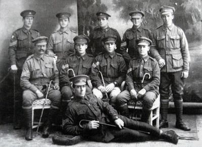 Devereux G and NCOs Feb 1916.jpg